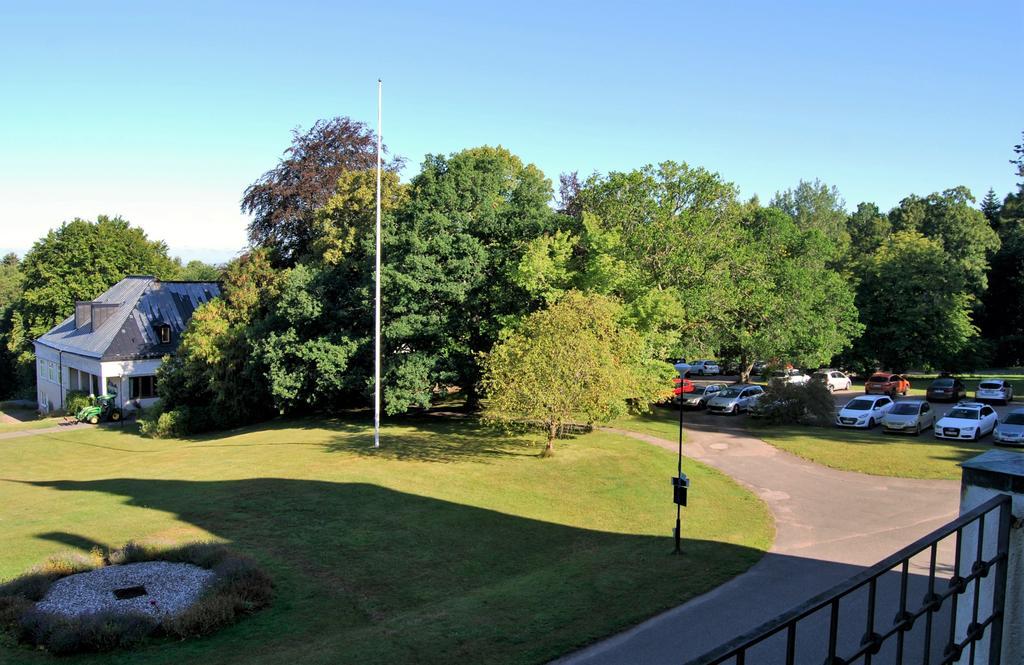 Hellidens Slott Hotel Tidaholm Bagian luar foto
