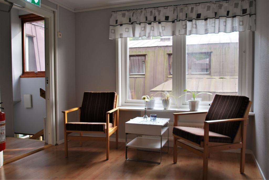 Hellidens Slott Hotel Tidaholm Bagian luar foto